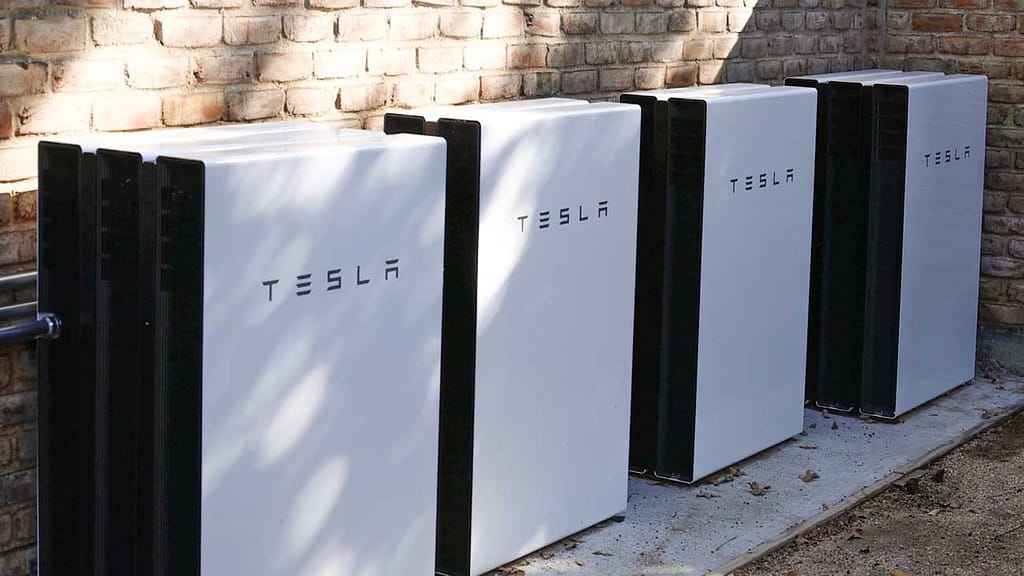 stacked tesla powerwalls