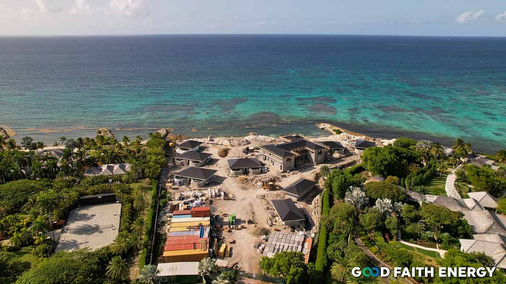 Solar Panel powered Villa along the Caribbean ocean 
