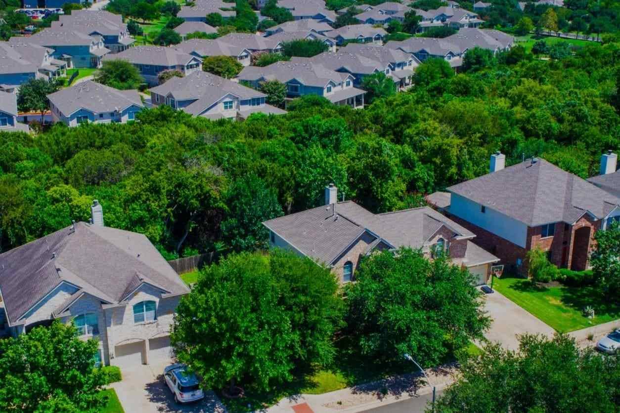 cedar park residential houses with solar panels