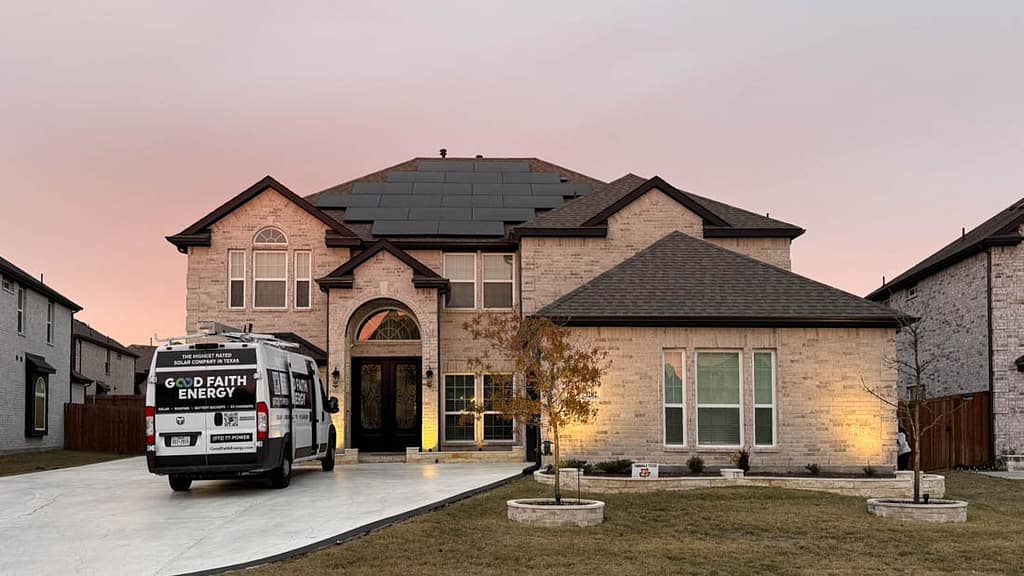 30% tax credit residential home with solar panels