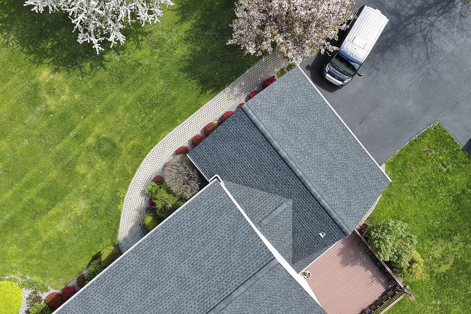 How long does a roof last in Texas