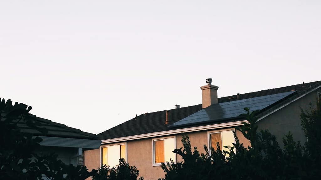 house with solar panels maximizing Texas Solar Incentives