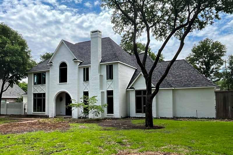 residential asphalt shingle roof