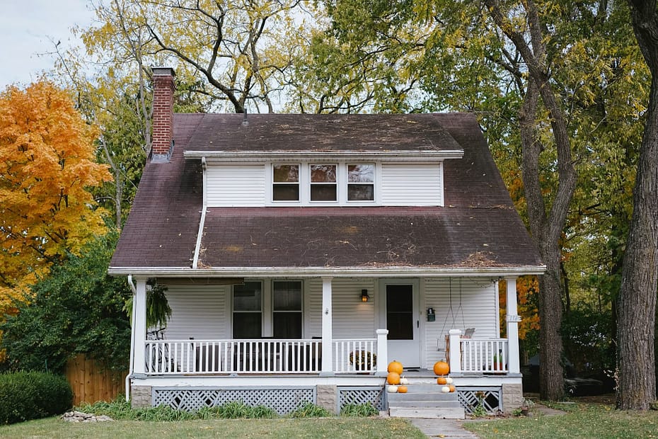 What type of roof lasts the longest